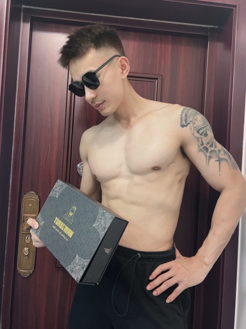 张哥健身总半途而废？试试迪拜特勃