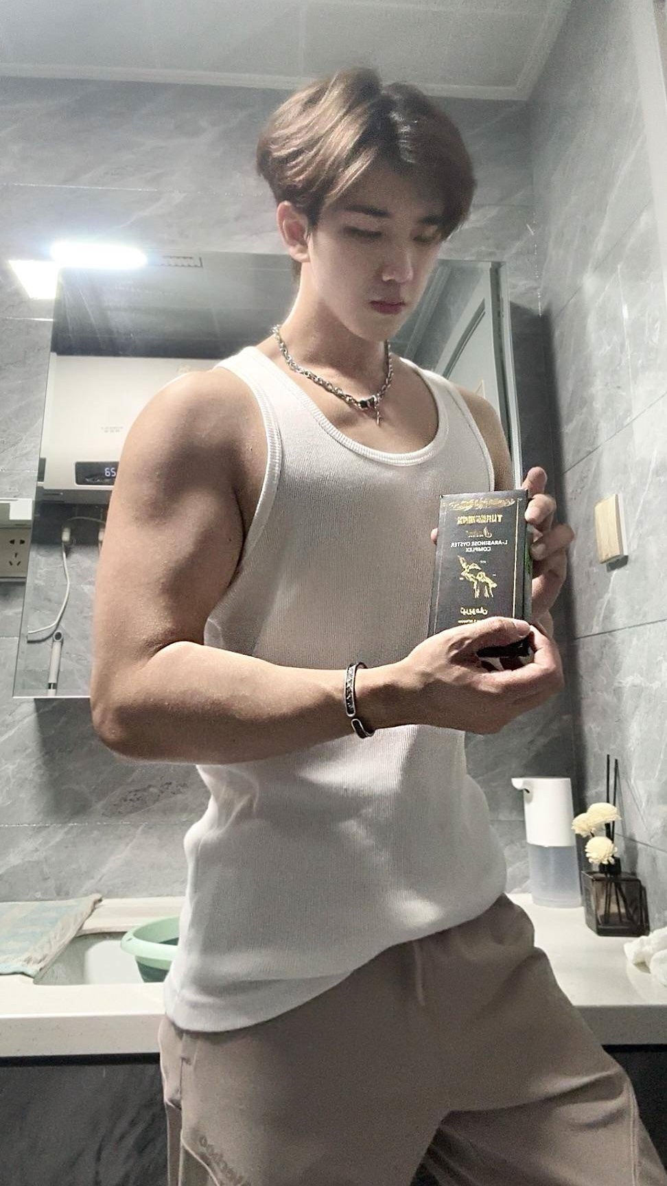 屈先生的元气重启：迪拜特勃turboman让生活满格在